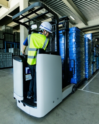 イメージ画像:トランコムについて02